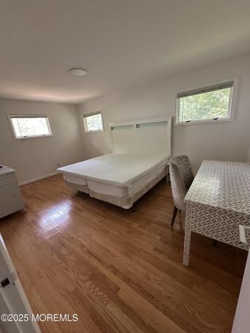 172 Larchwood Avenue Oakhurst NJ 07755