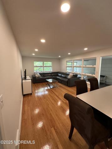 172 Larchwood Avenue Oakhurst NJ 07755