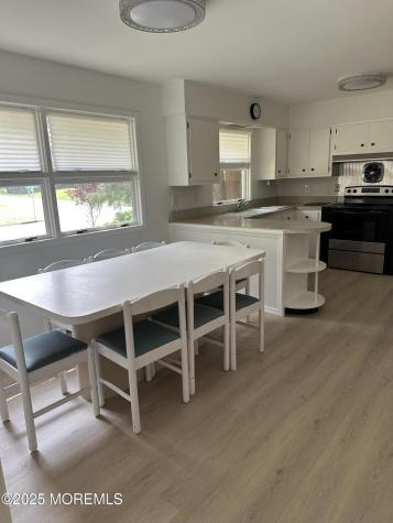 172 Larchwood Avenue Oakhurst NJ 07755