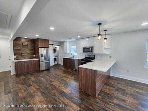 105 Summit Avenue Belford NJ 07718