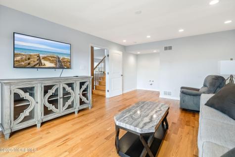 21 Magee Avenue Lavallette NJ 08735