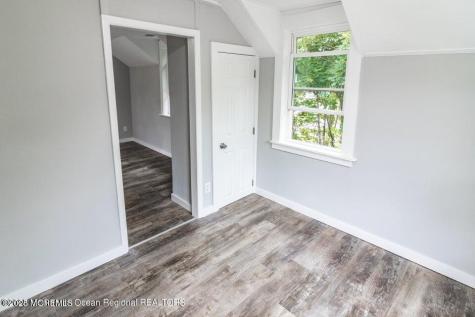 306 Henley Avenue Pine Beach NJ 08741