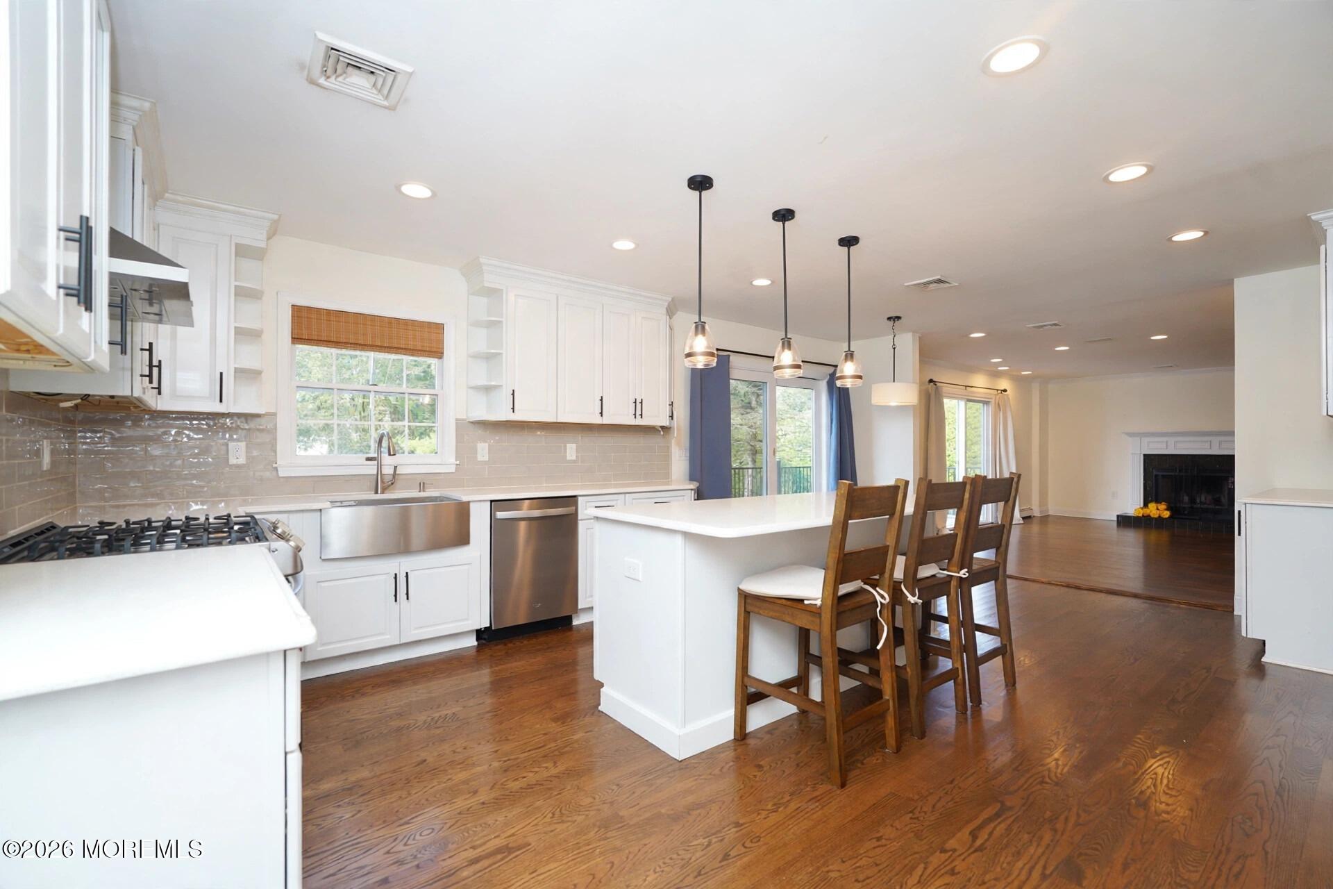 17 Locksley Lane Manalapan NJ 07726