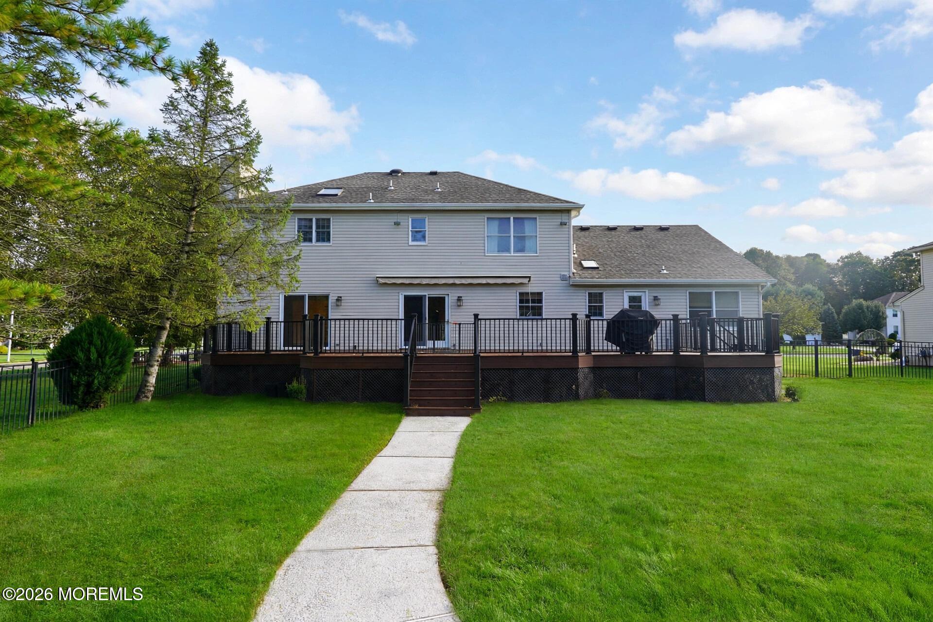 17 Locksley Lane Manalapan NJ 07726