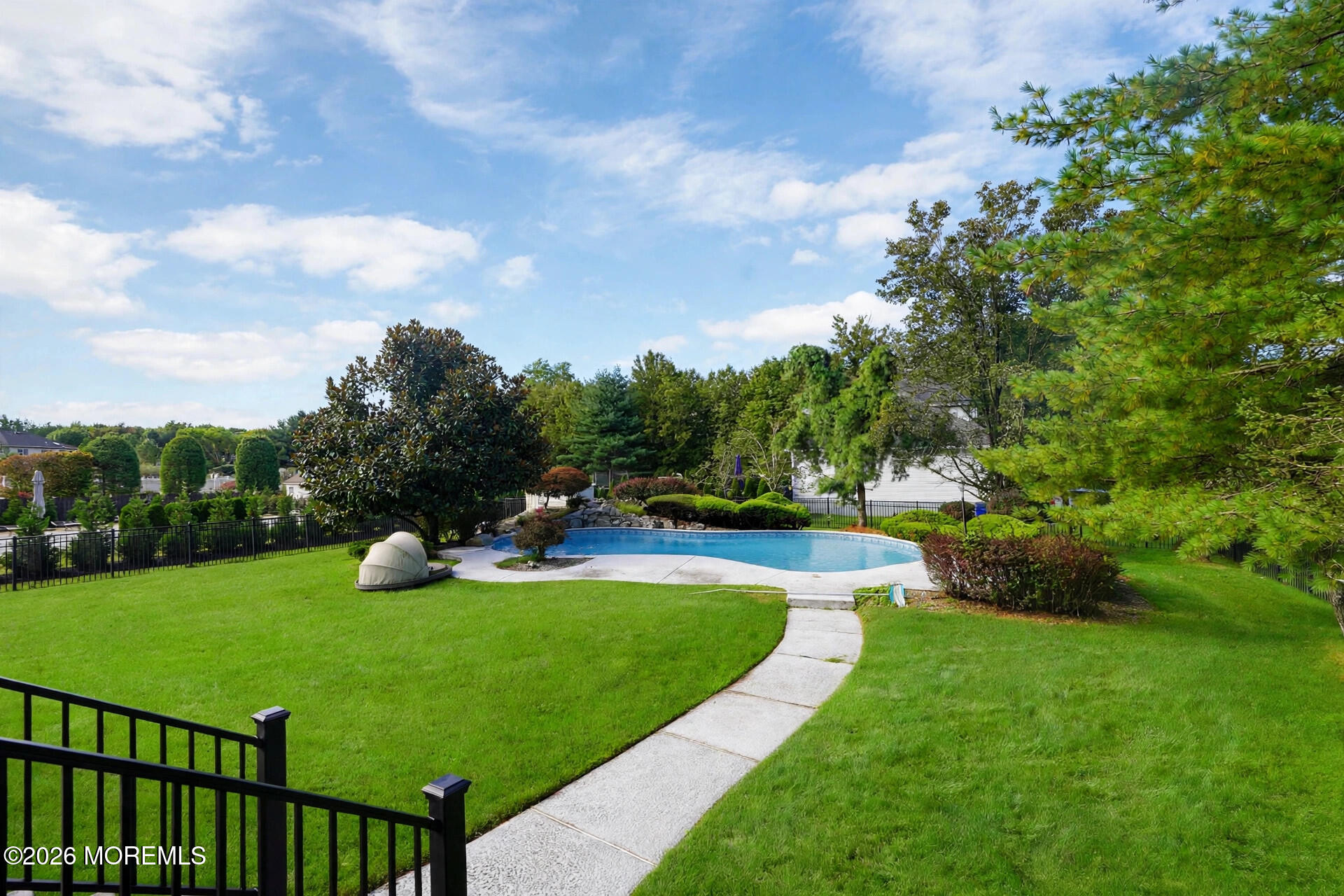 17 Locksley Lane Manalapan NJ 07726
