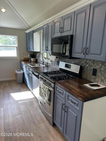 164 Everett Road Lincroft NJ 07738