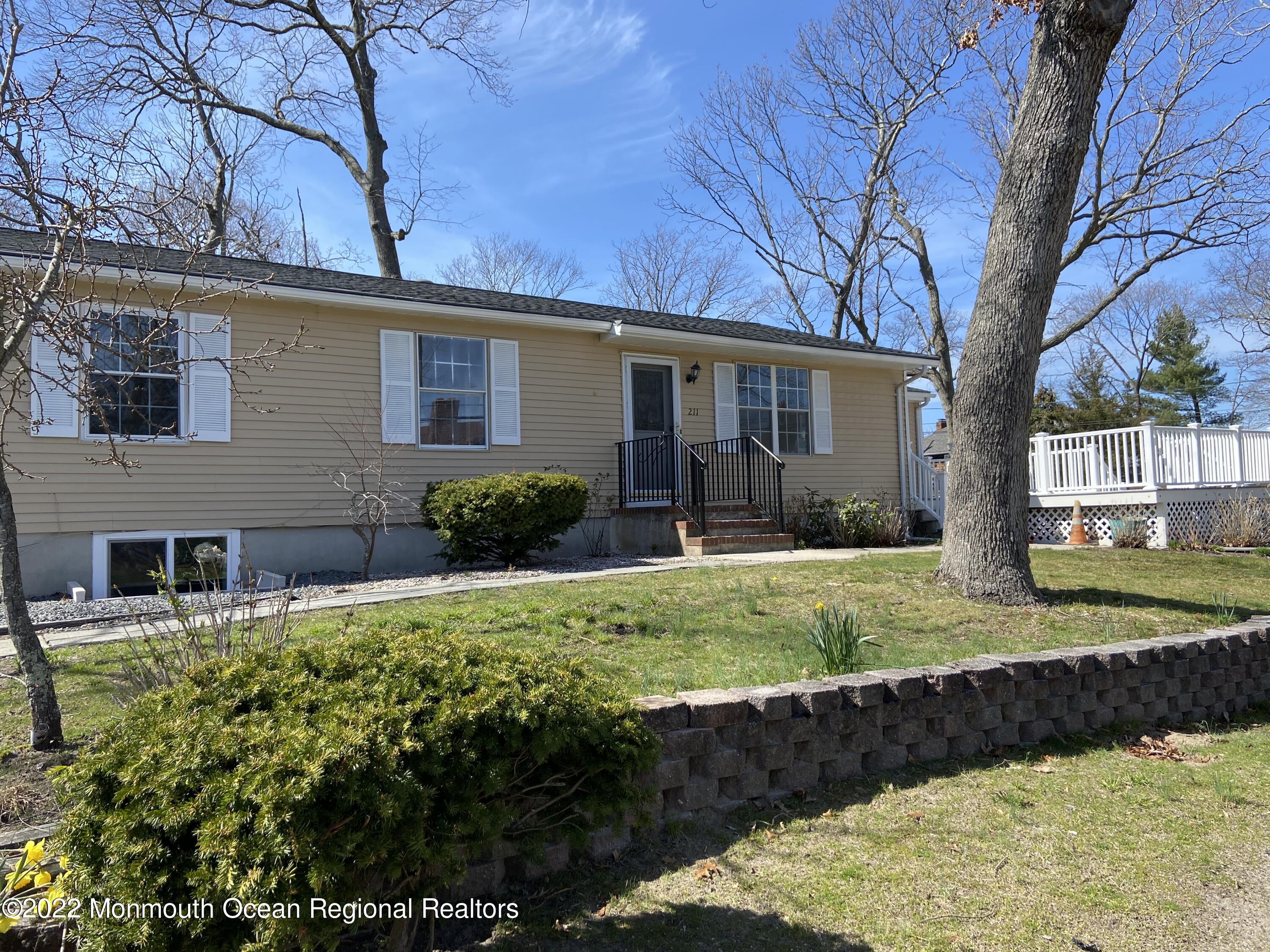 211 Henley Avenue Pine Beach NJ 08741