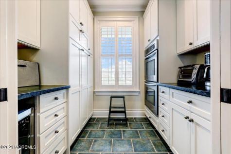 225 Channel Lane Mantoloking NJ 08738