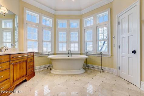 225 Channel Lane Mantoloking NJ 08738