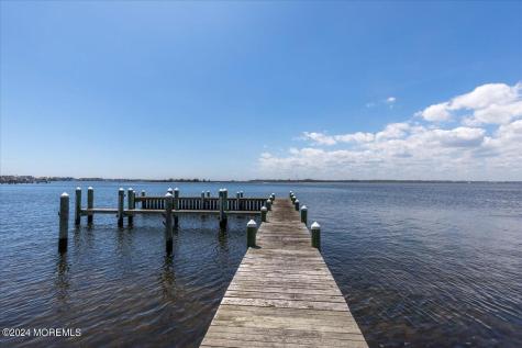 225 Channel Lane Mantoloking NJ 08738