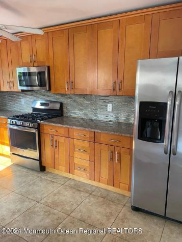 3 Berger Avenue Oakhurst NJ 07755