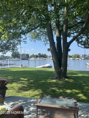 12 Lori Road Monmouth Beach NJ 07750