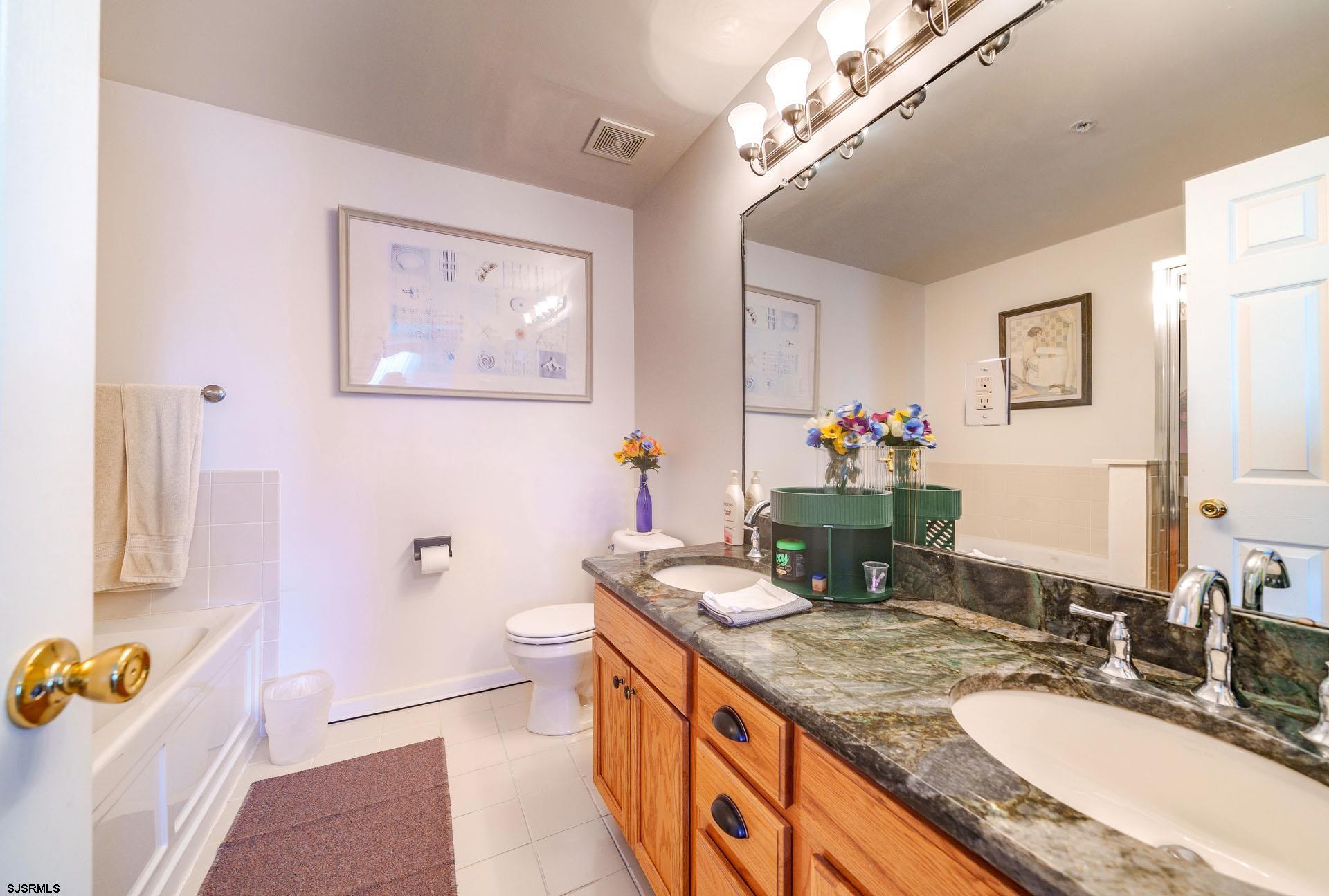 27 Bayside Drive Somers Point NJ 08244