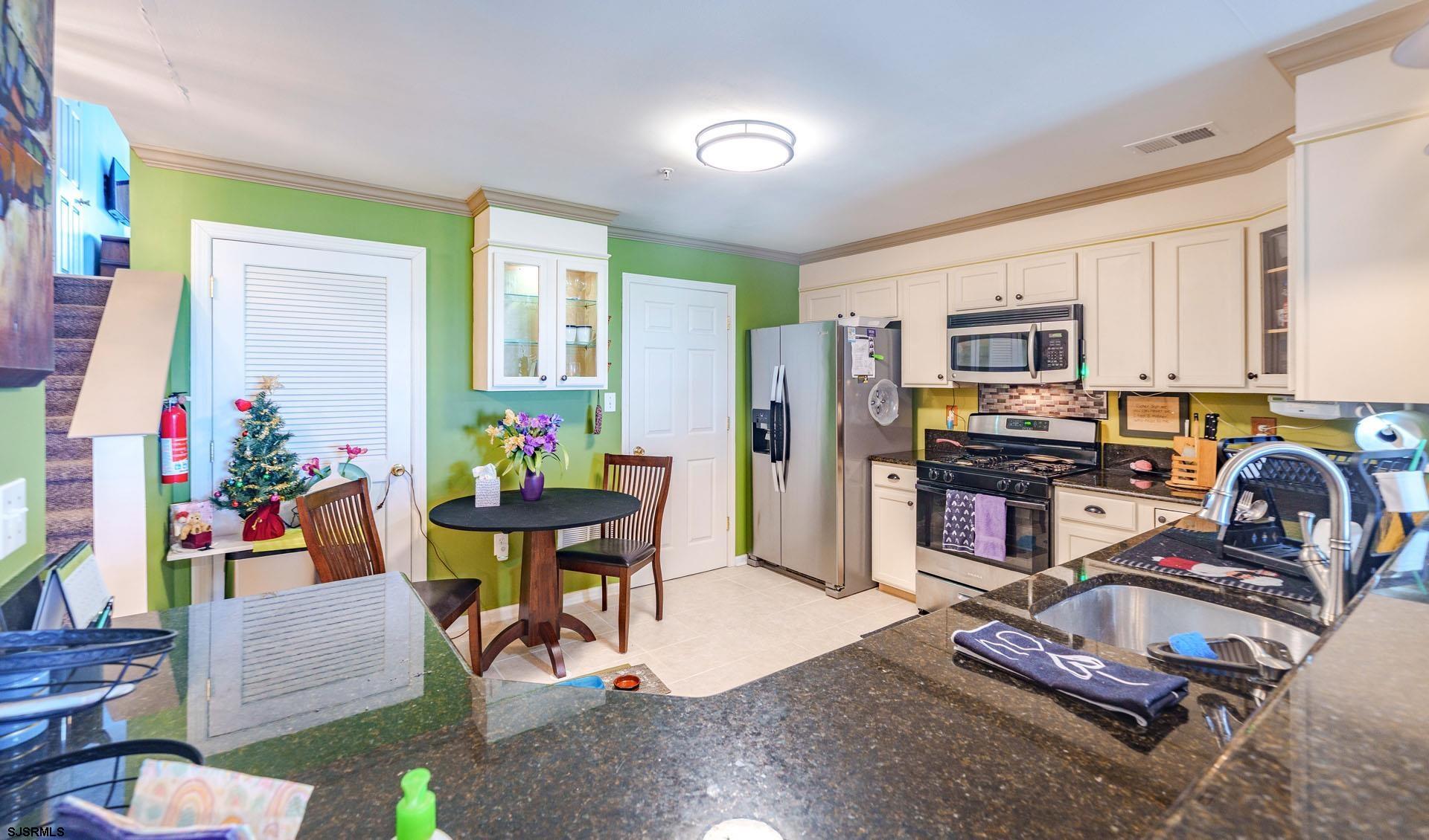 27 Bayside Drive Somers Point NJ 08244