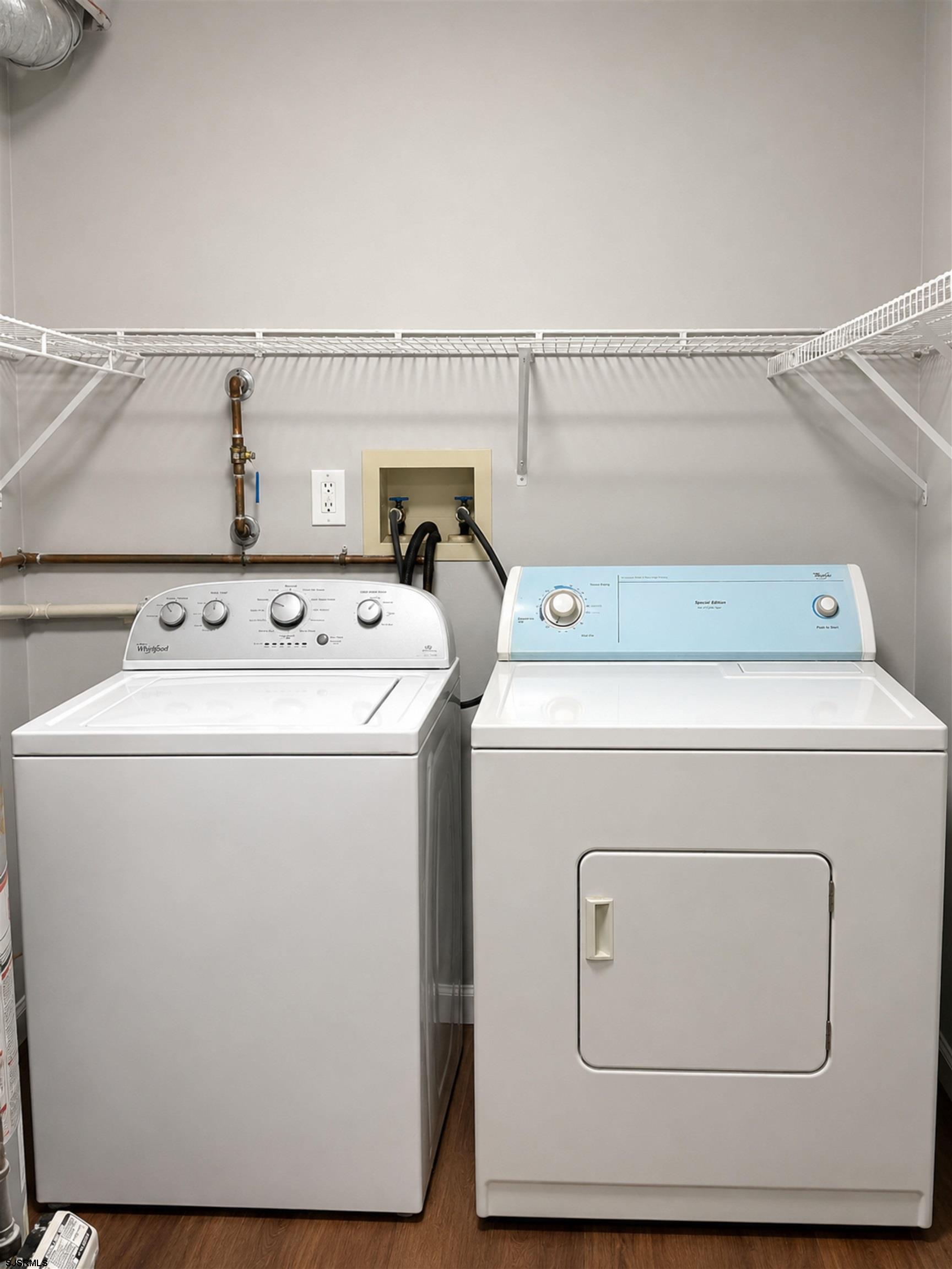 52 Navajo Galloway Township NJ 08205