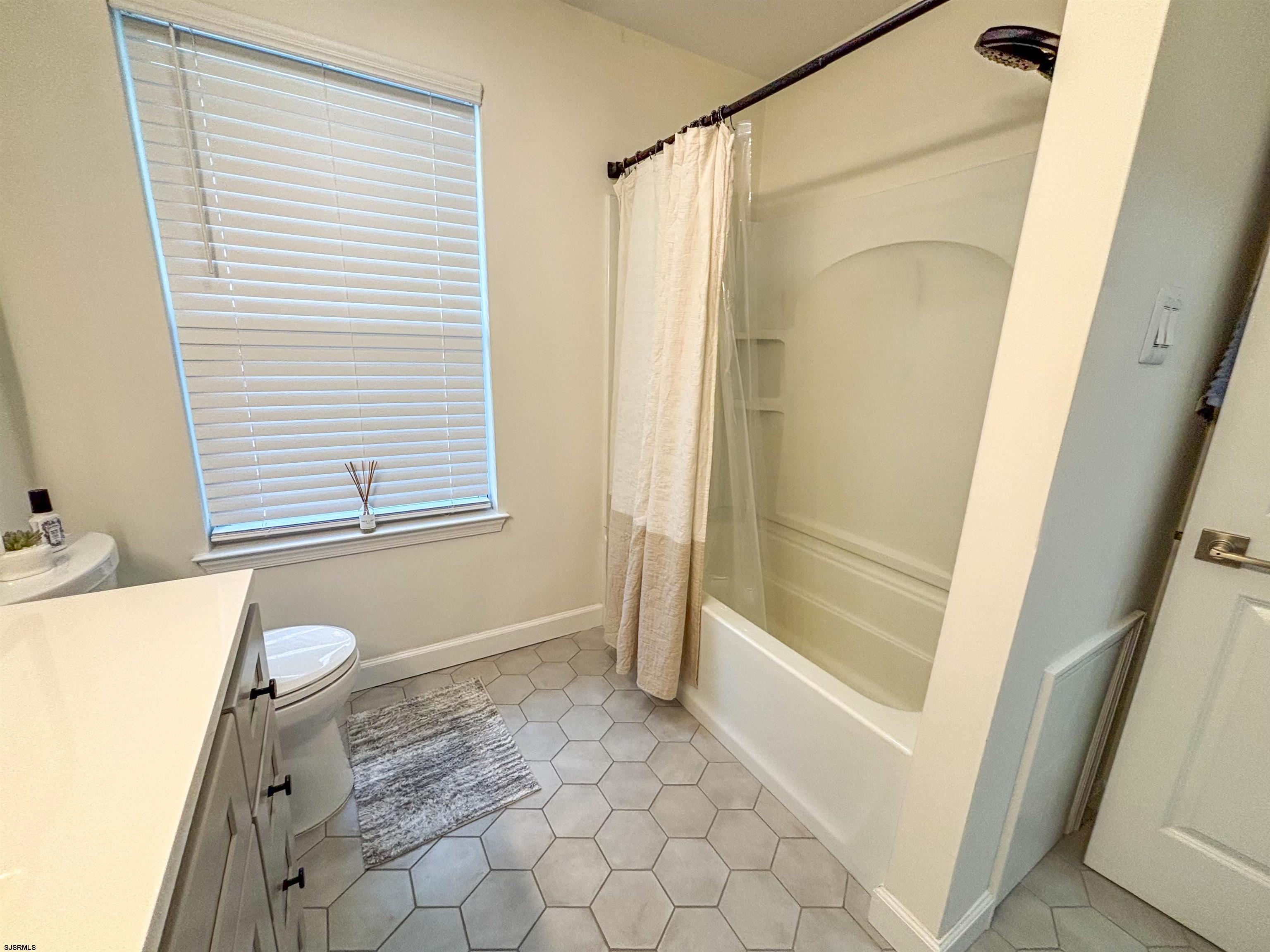 829 Fishers Creek Road Smithville NJ 08205