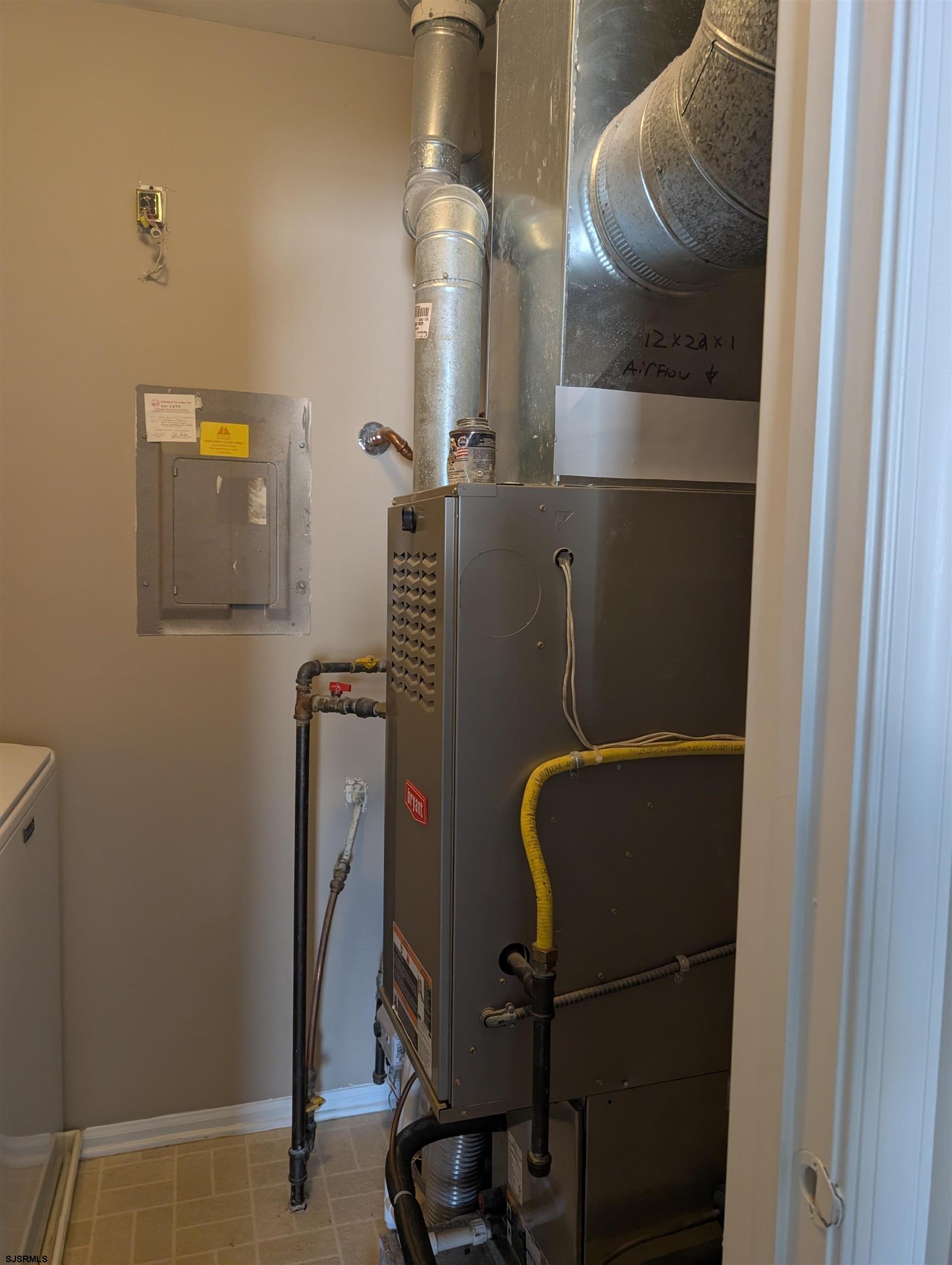 2618 Grange Hamilton Township NJ 08330
