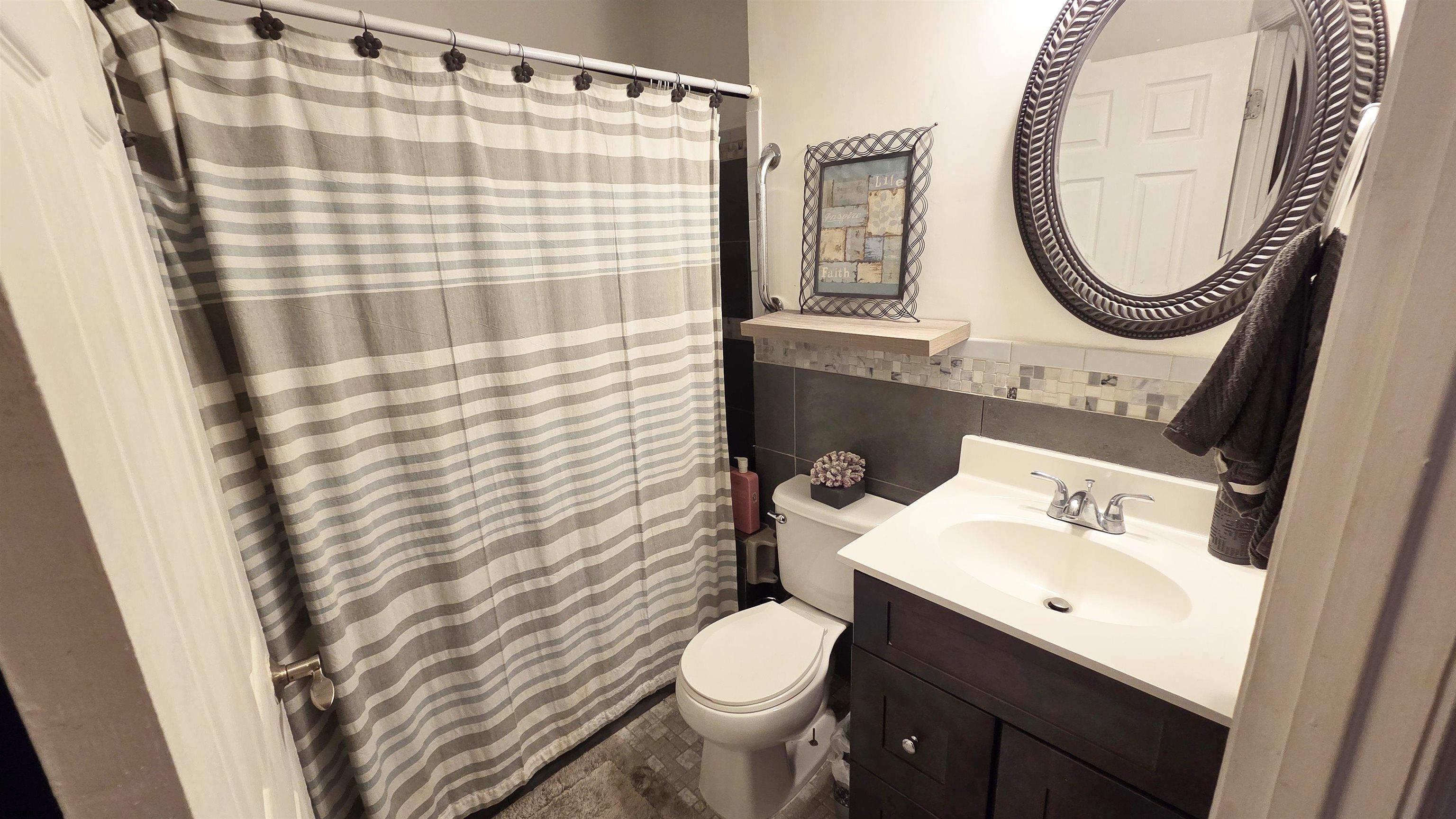 4952 Deer Run Hamilton Township NJ 08330