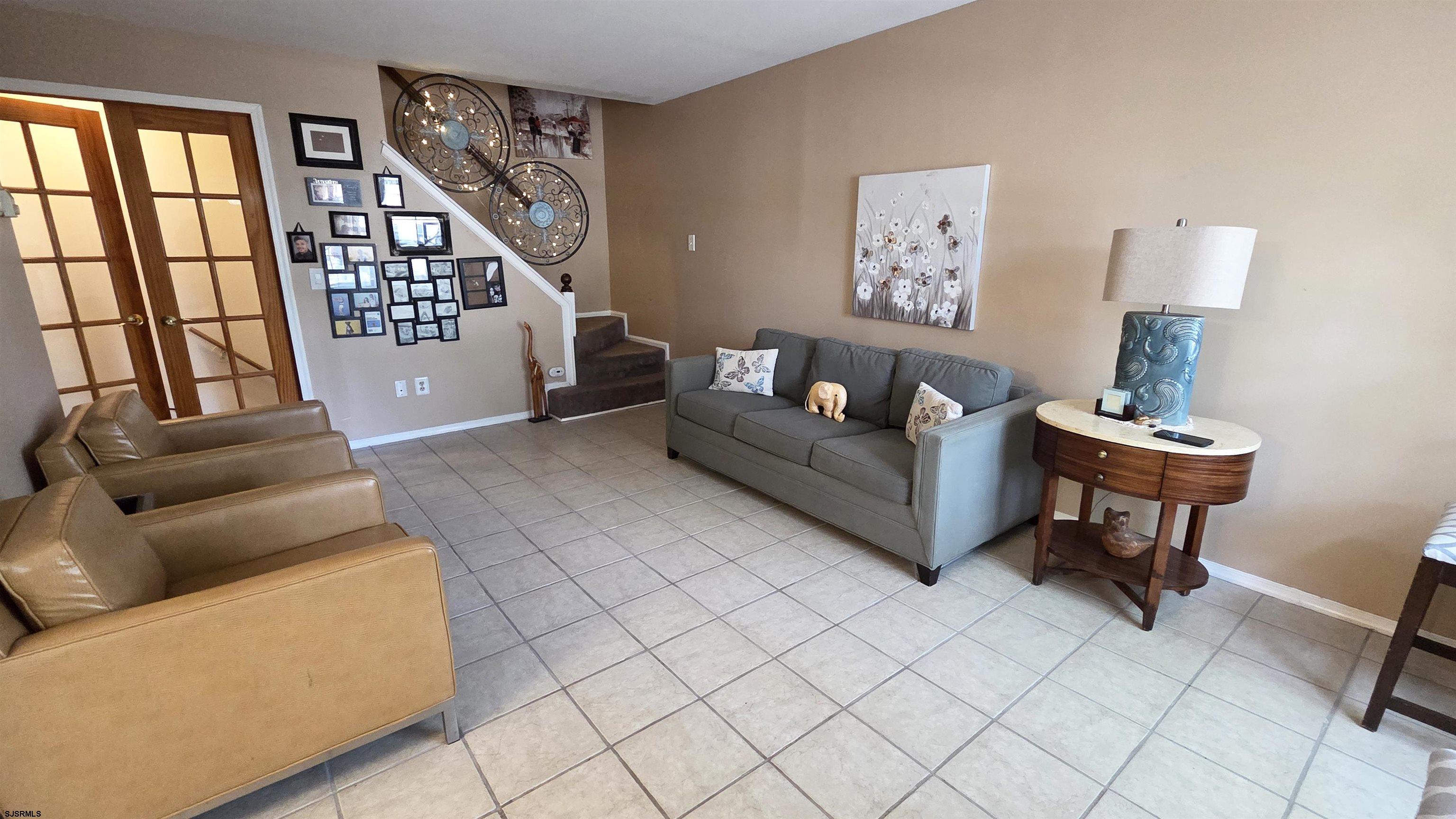 4952 Deer Run Hamilton Township NJ 08330