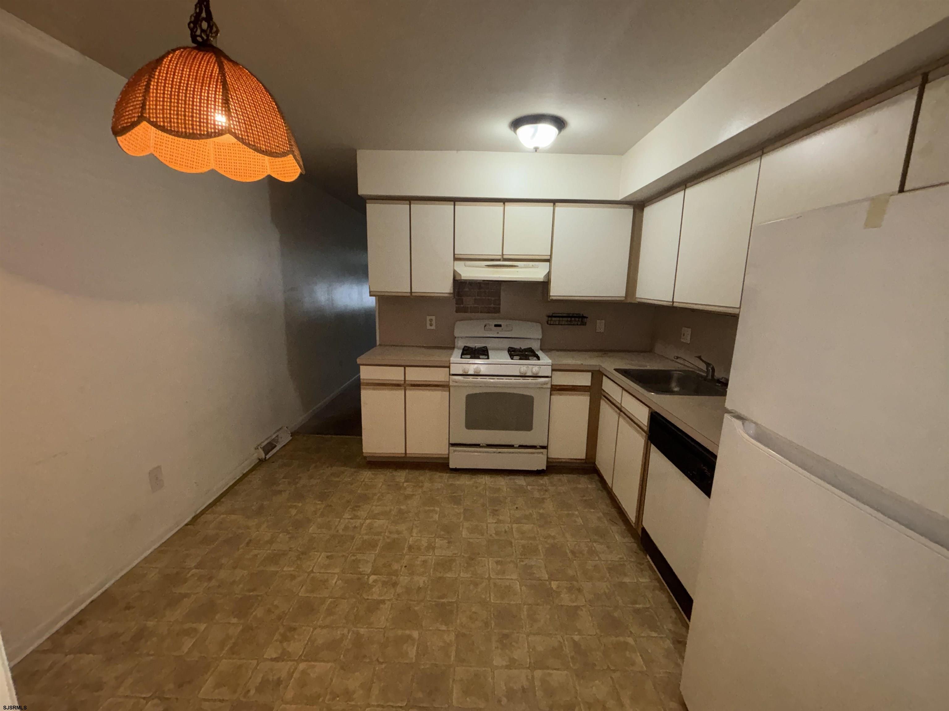 21G Oyster Bay Road Absecon NJ 08401-0000