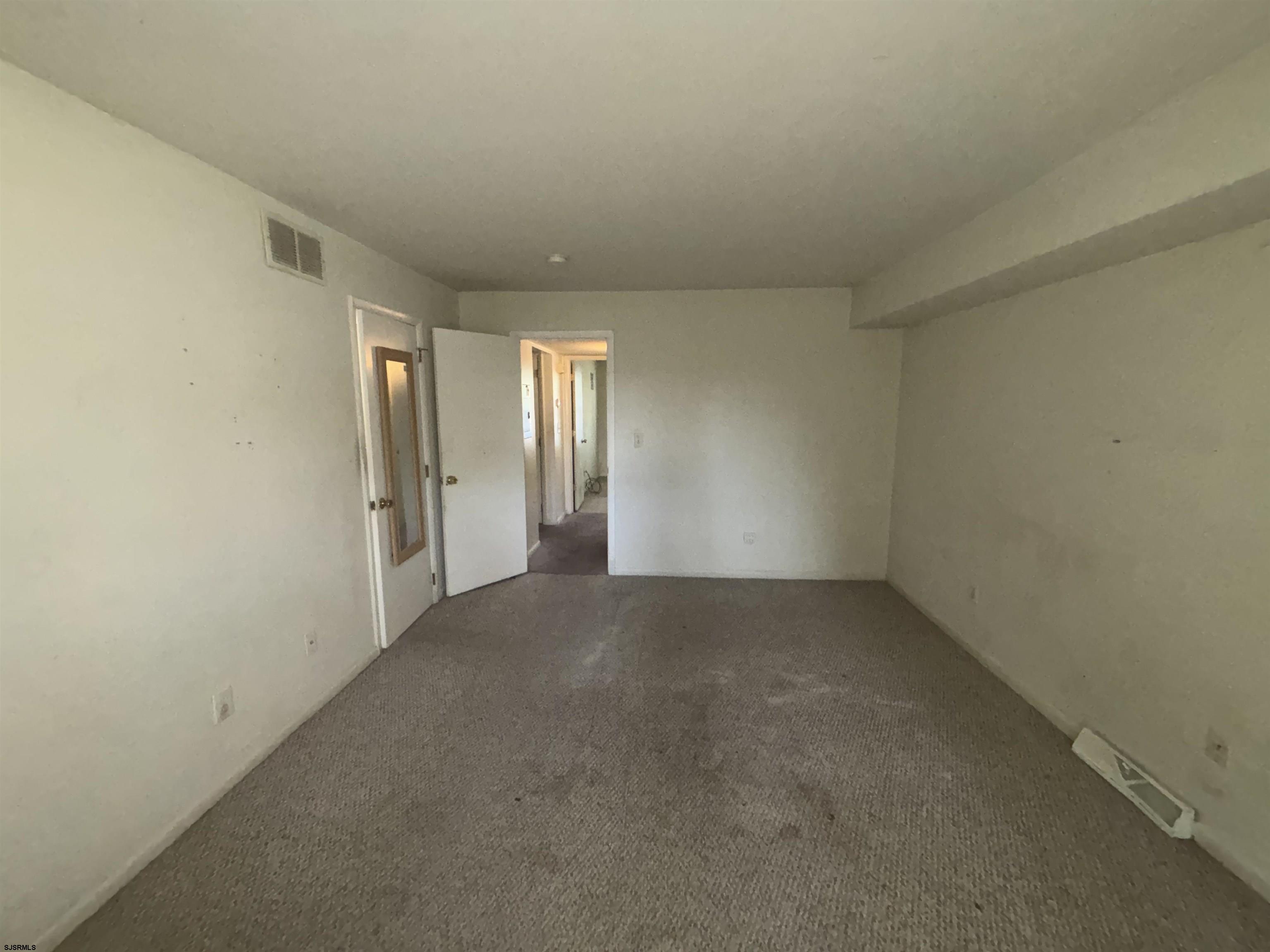 21G Oyster Bay Road Absecon NJ 08401-0000