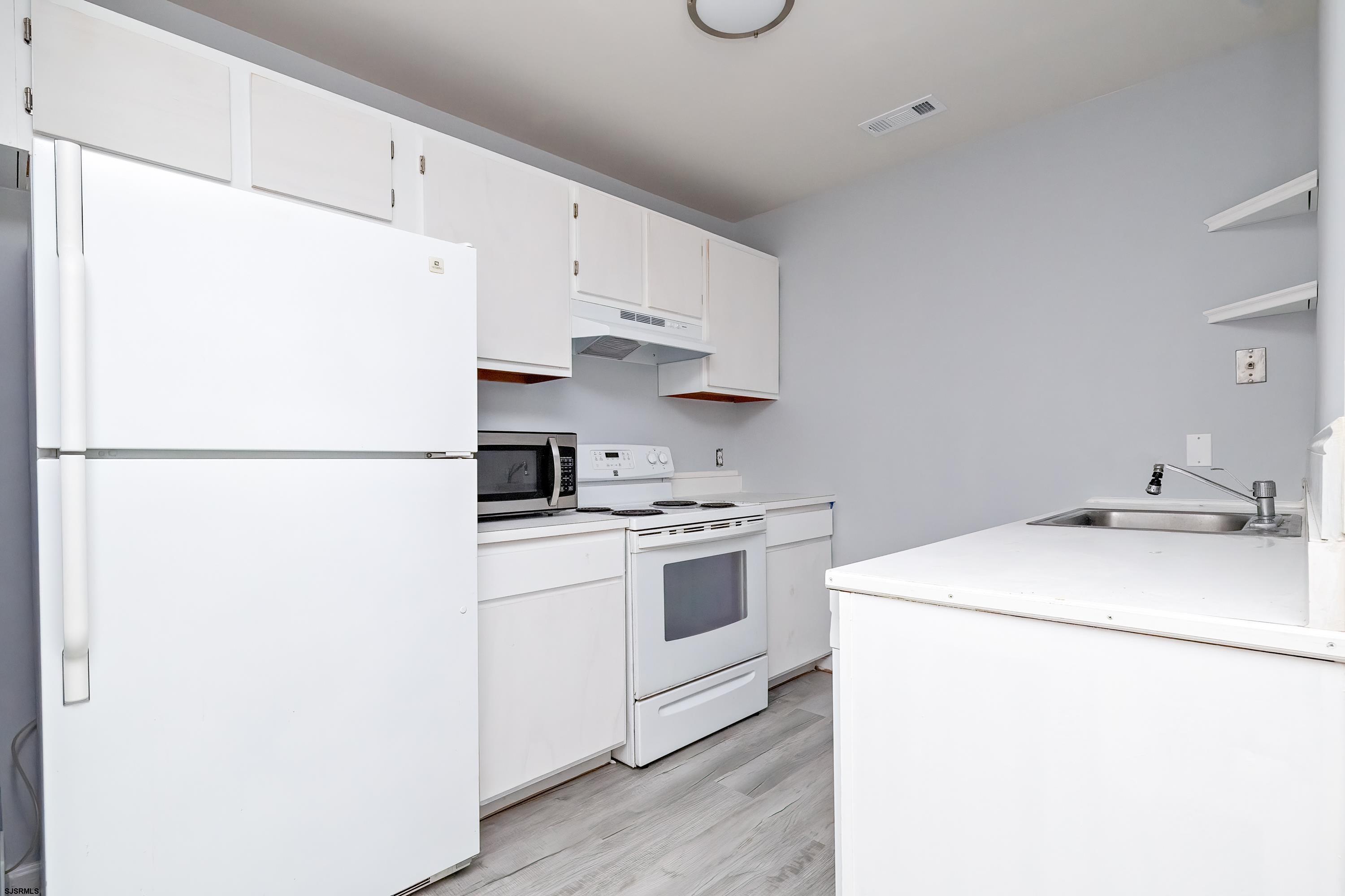 91 Driftwood Court Galloway Township NJ 08205