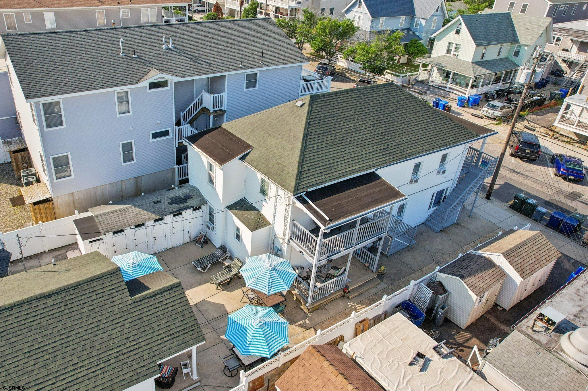148 E Burk Avenue Wildwood NJ 08260-1647