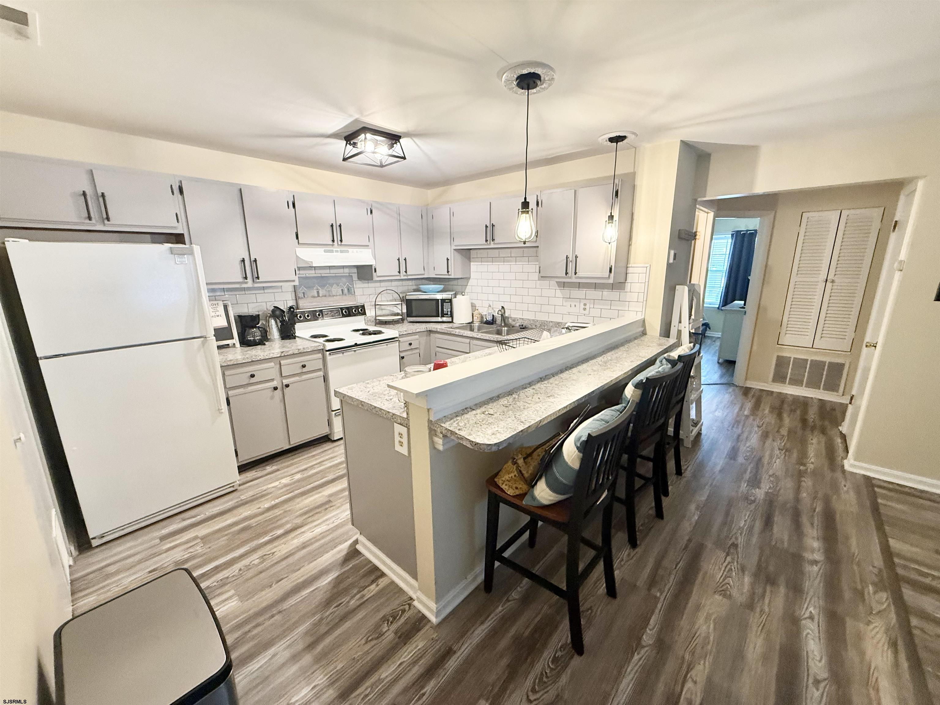 18 Pheasant Meadow Drive Smithville NJ 08205