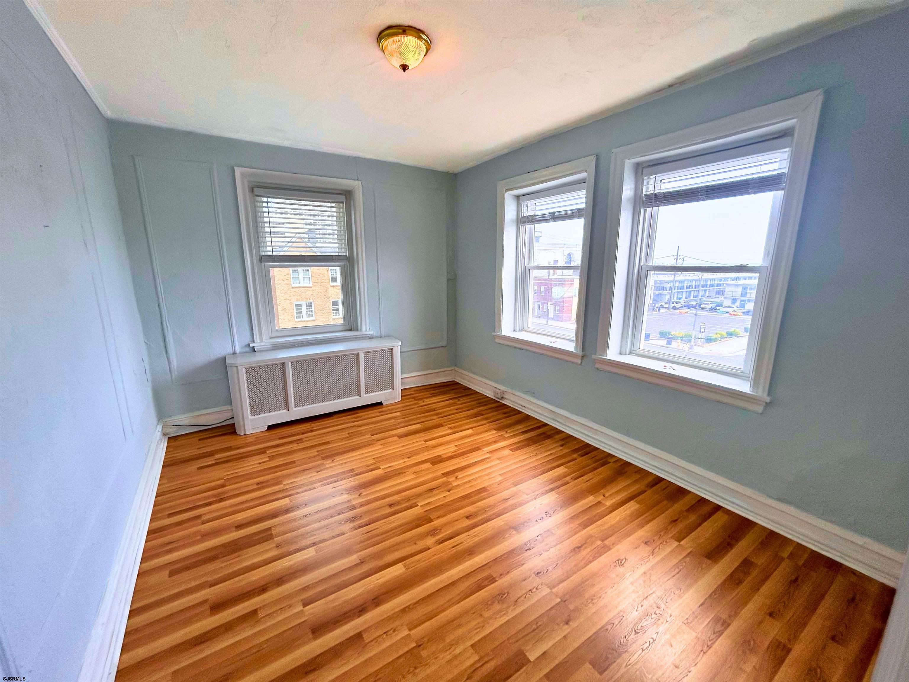 2 S Hartford Avenue Atlantic City NJ 08401