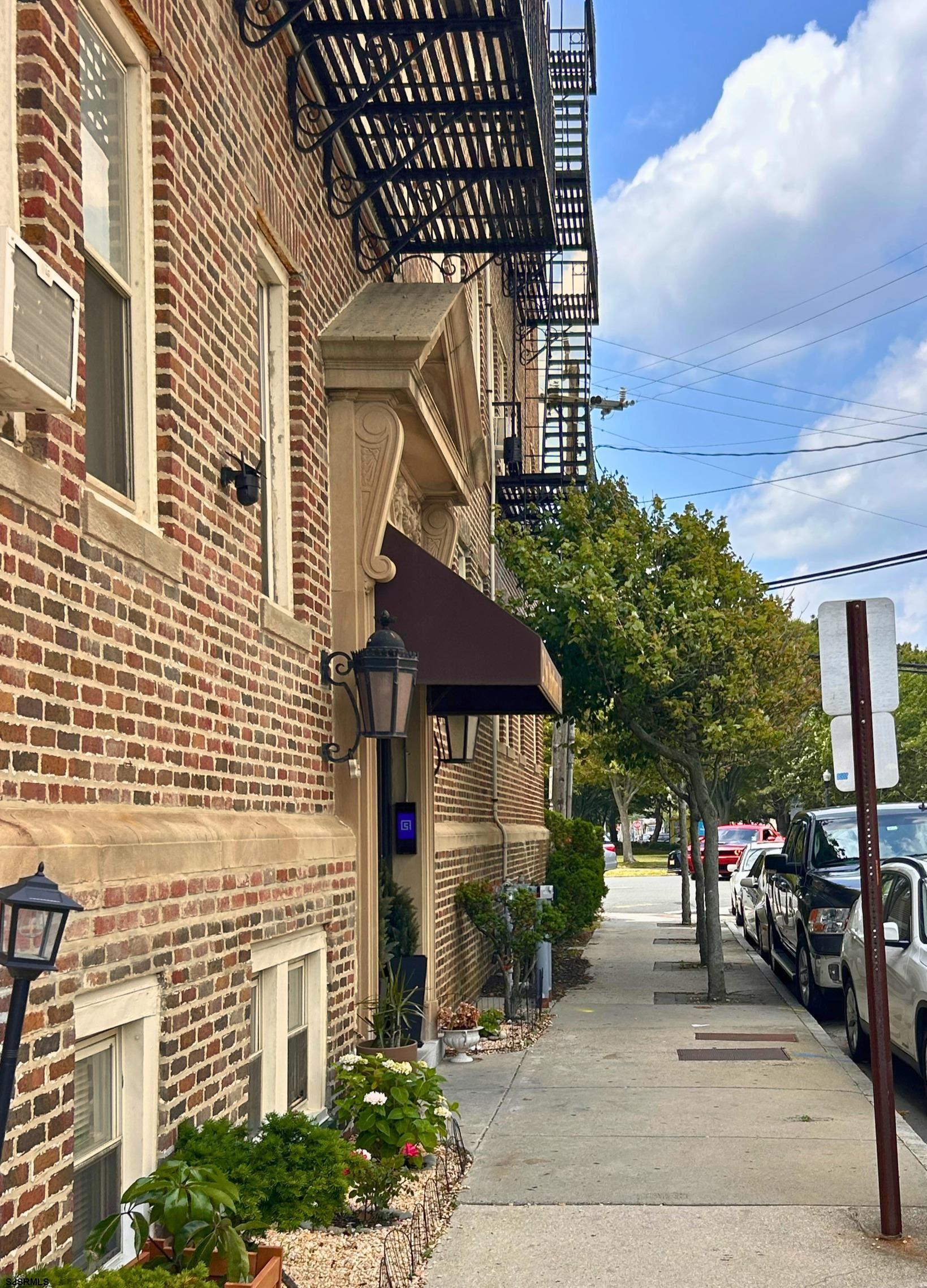 2 S Hartford Avenue Atlantic City NJ 08401