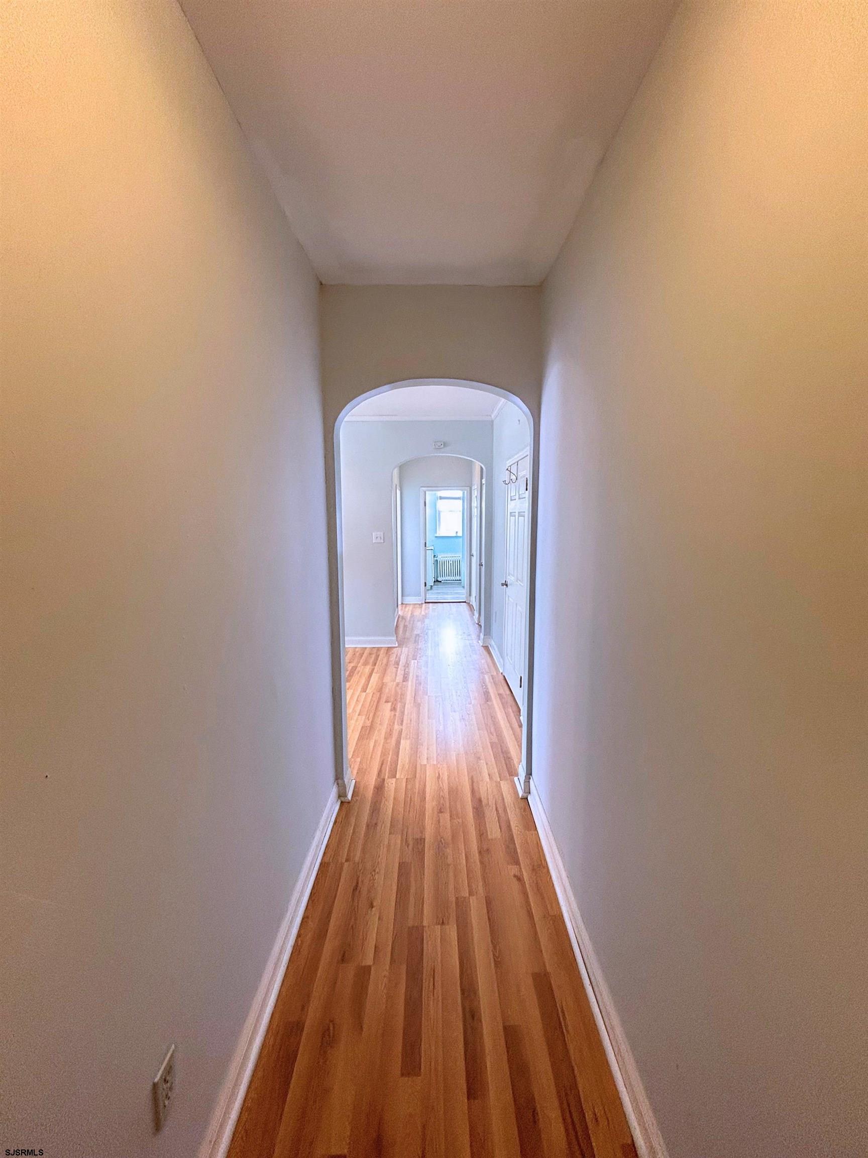 2 S Hartford Avenue Atlantic City NJ 08401