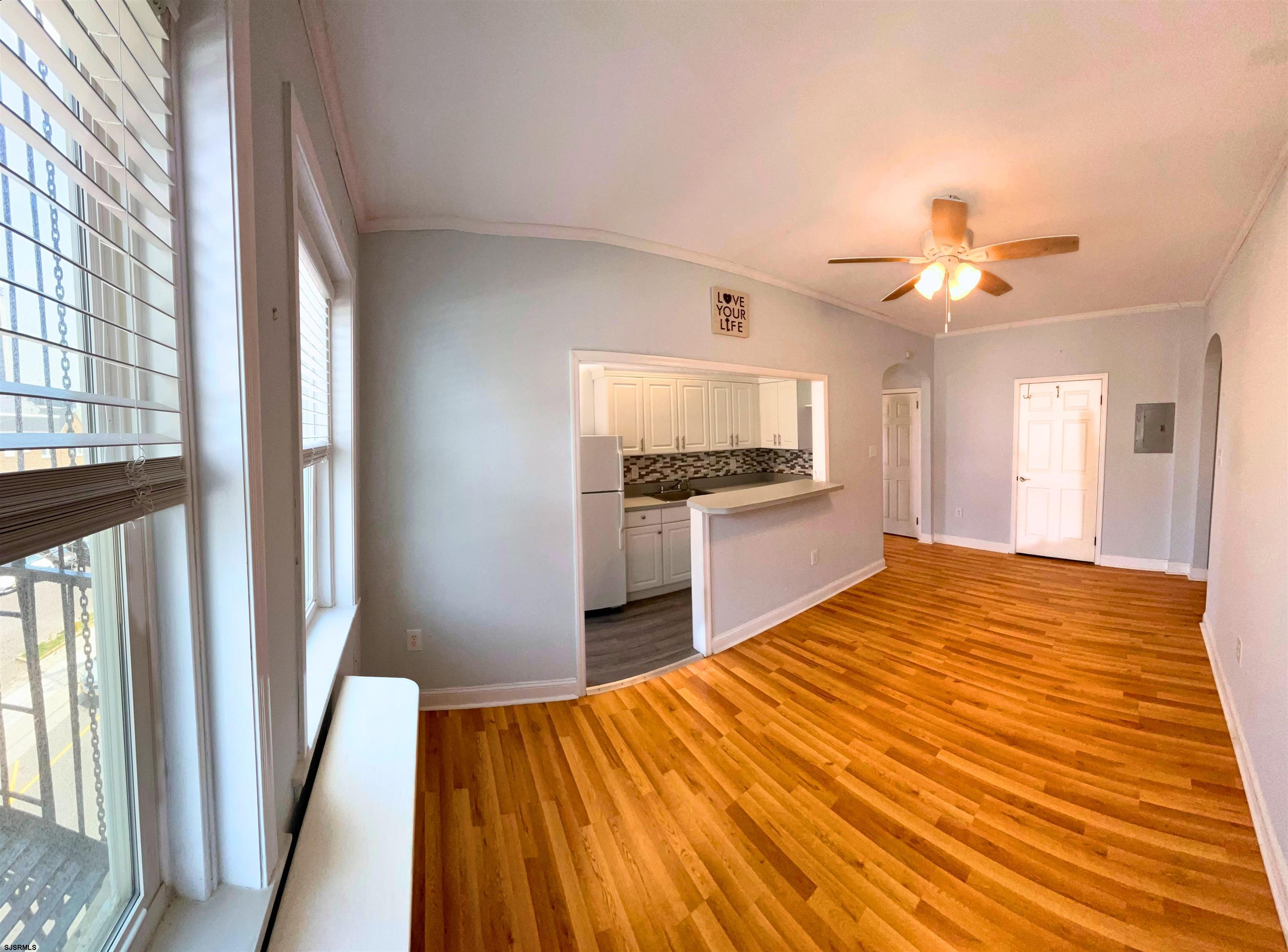 2 S Hartford Avenue Atlantic City NJ 08401