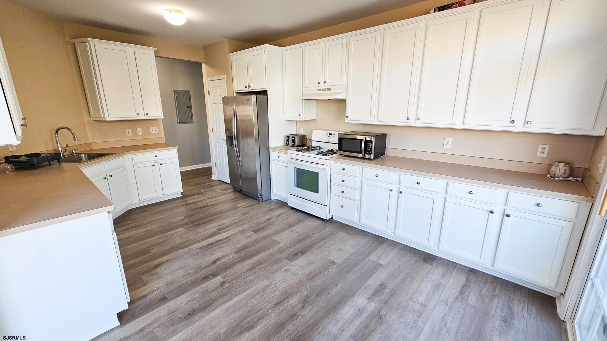51 Farrah Drive Manahawkin NJ 08050