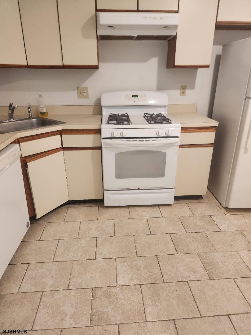 104 Club Place Galloway Township NJ 08205-0000