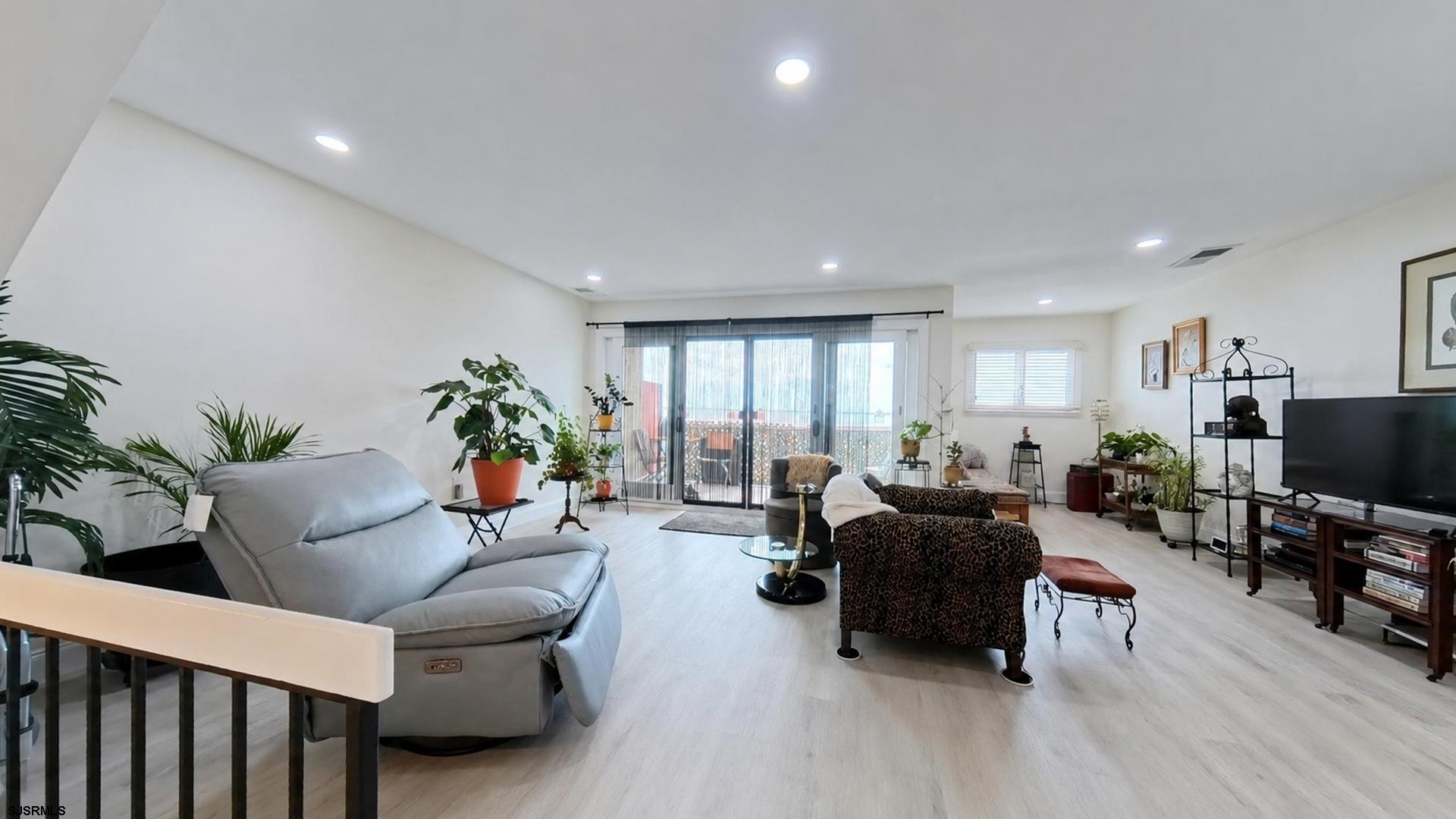 18 Empire Drive Egg Harbor Township NJ 08232