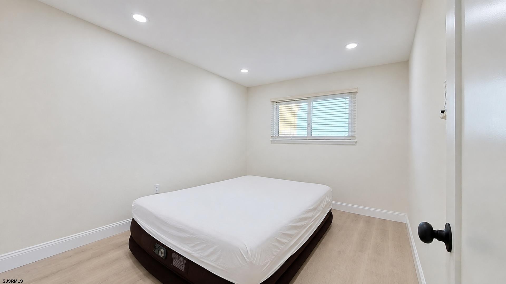 18 Empire Drive Egg Harbor Township NJ 08232