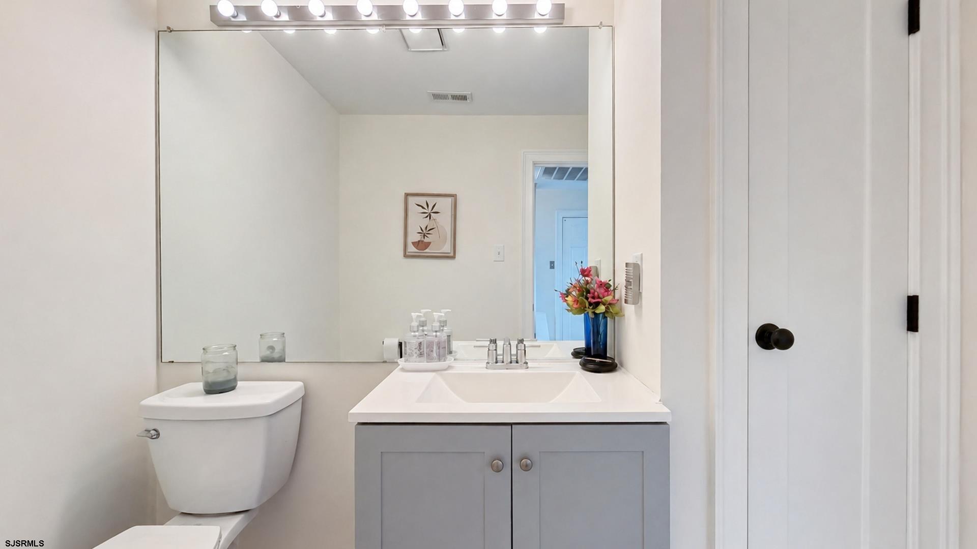 18 Empire Drive Egg Harbor Township NJ 08232