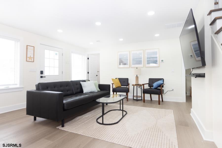 215 E Leaming Avenue Wildwood NJ 08260