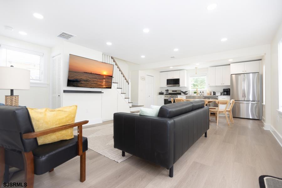 215 E Leaming Avenue Wildwood NJ 08260