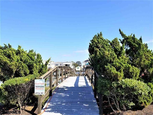 8 Neptune Drive Somers Point NJ 08244