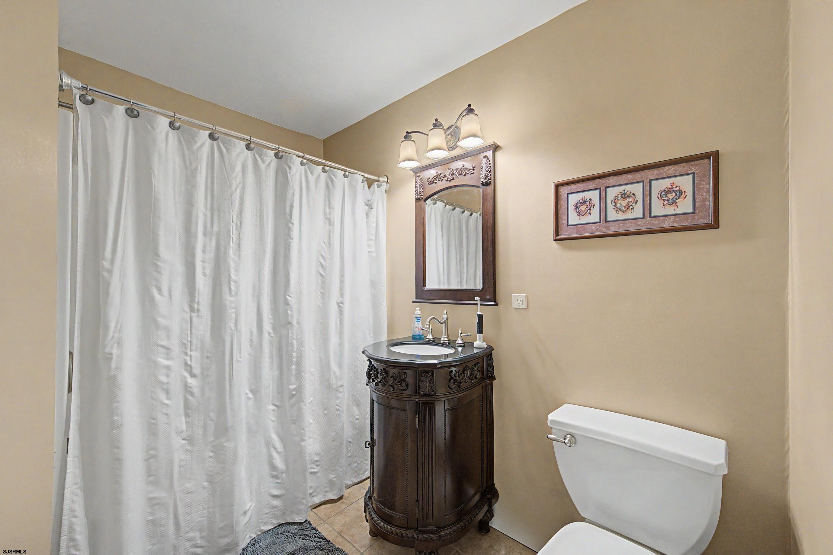 1552 Benjamin Franklin Court Mays Landing NJ 08330