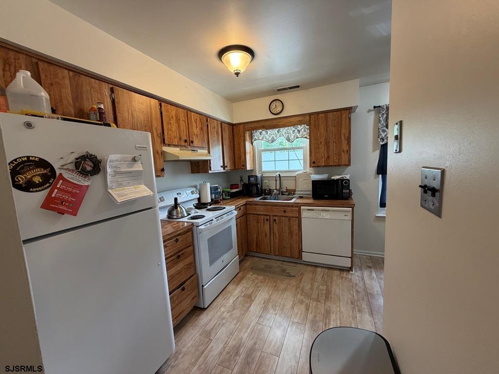 841 E Fishers Creek Road Smithville NJ 08205