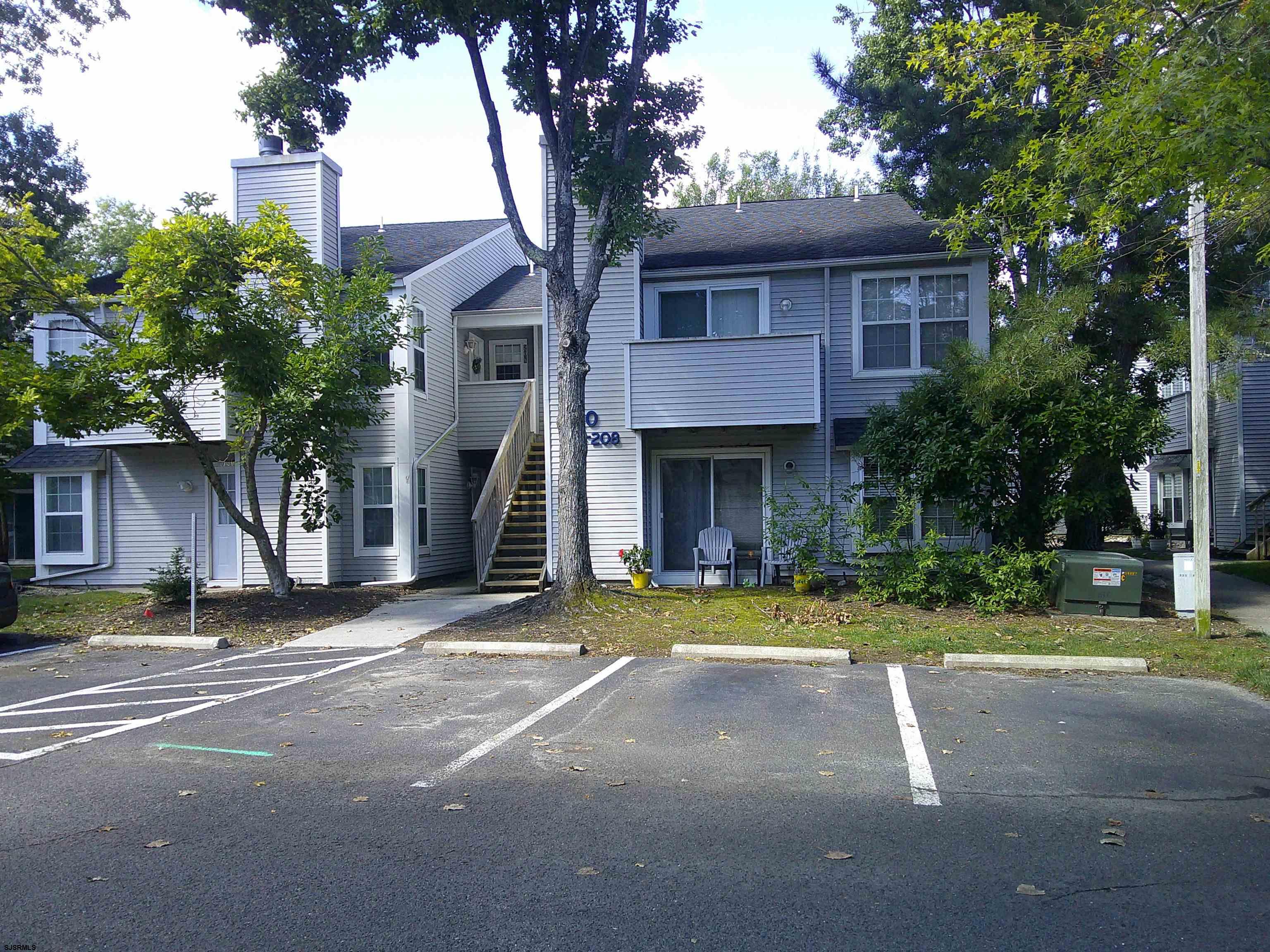 204 Meadow Ridge Drive Smithville NJ 08205