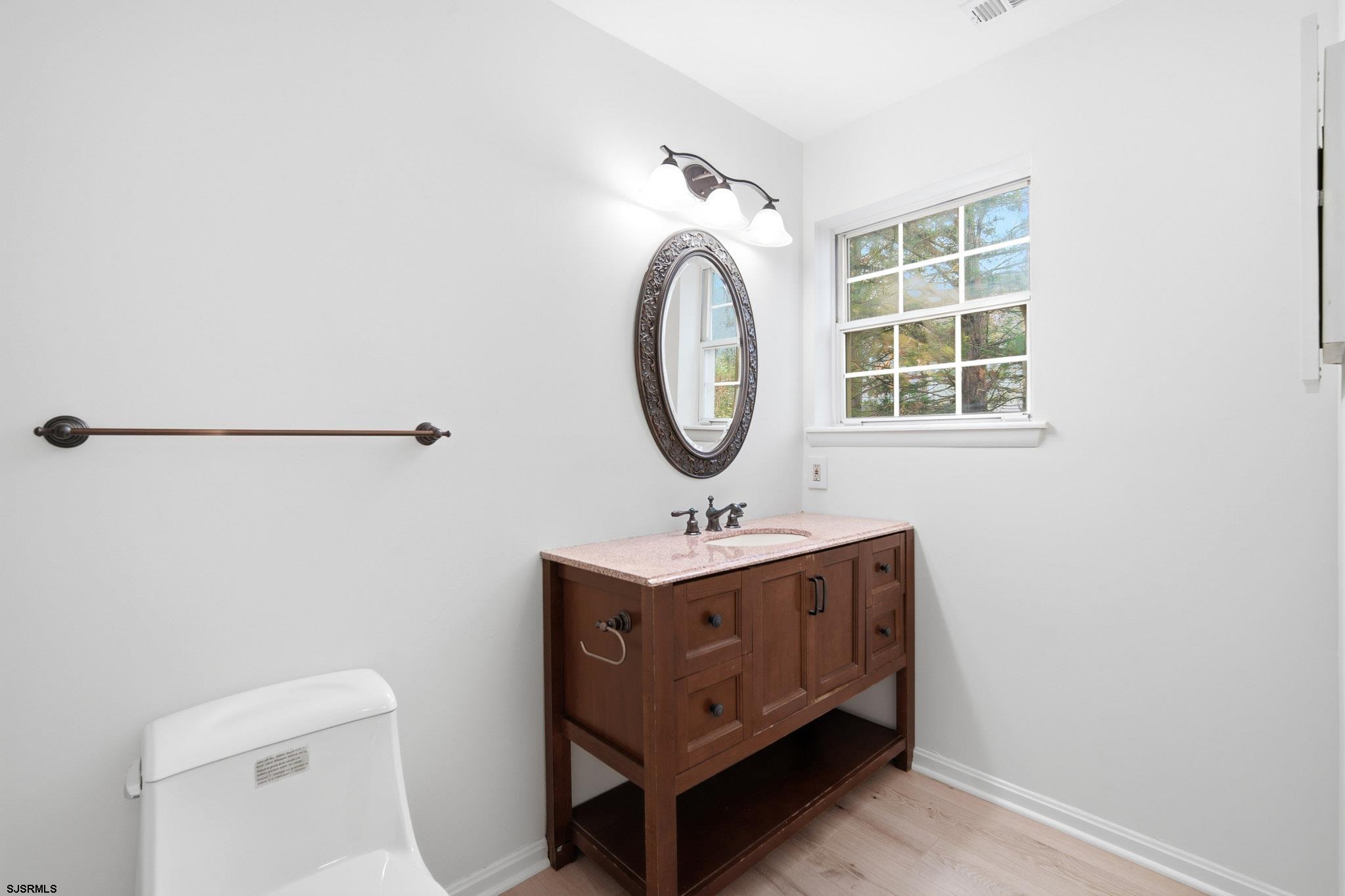 17 Driftwood Court Smithville NJ 08205