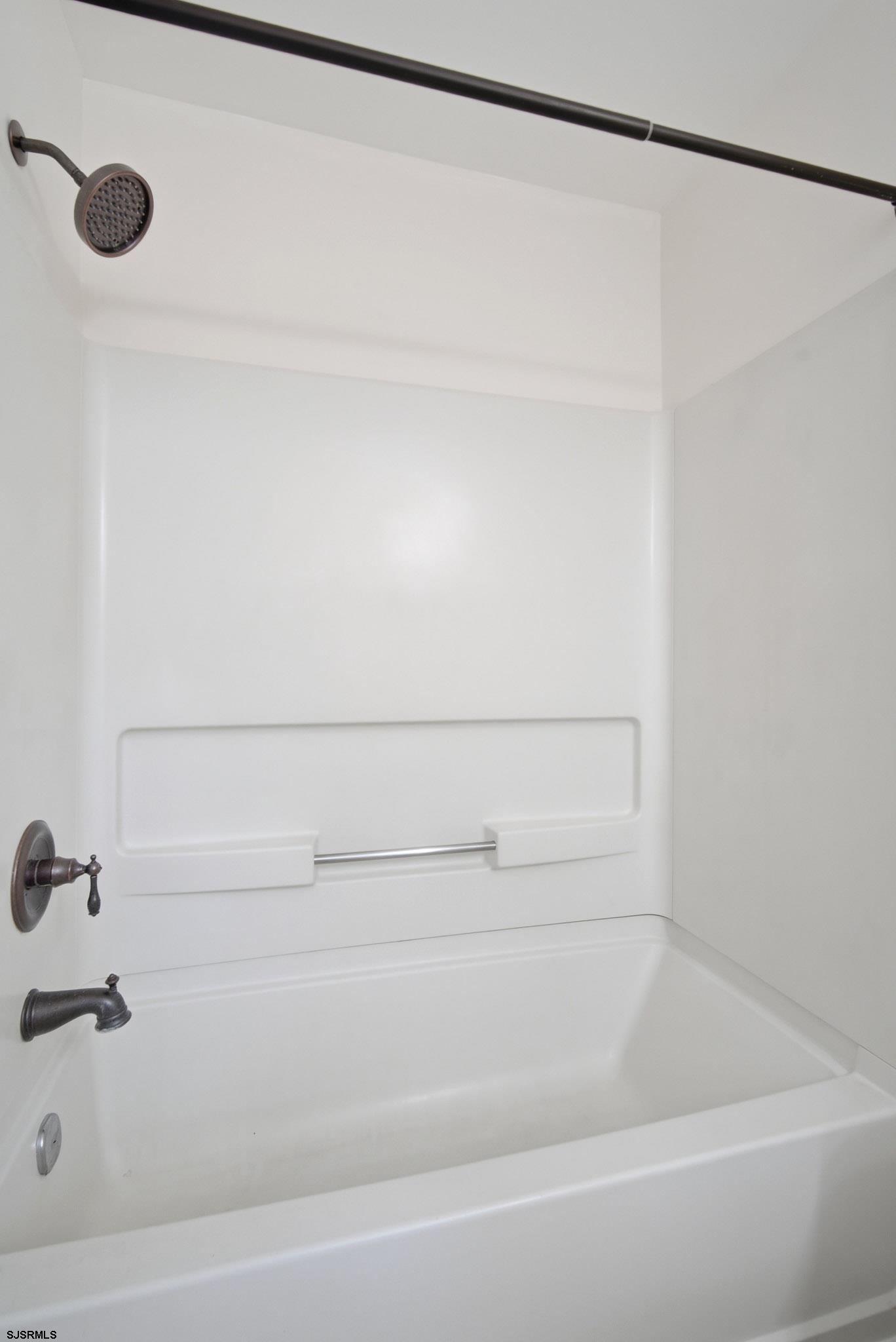 17 Driftwood Court Smithville NJ 08205