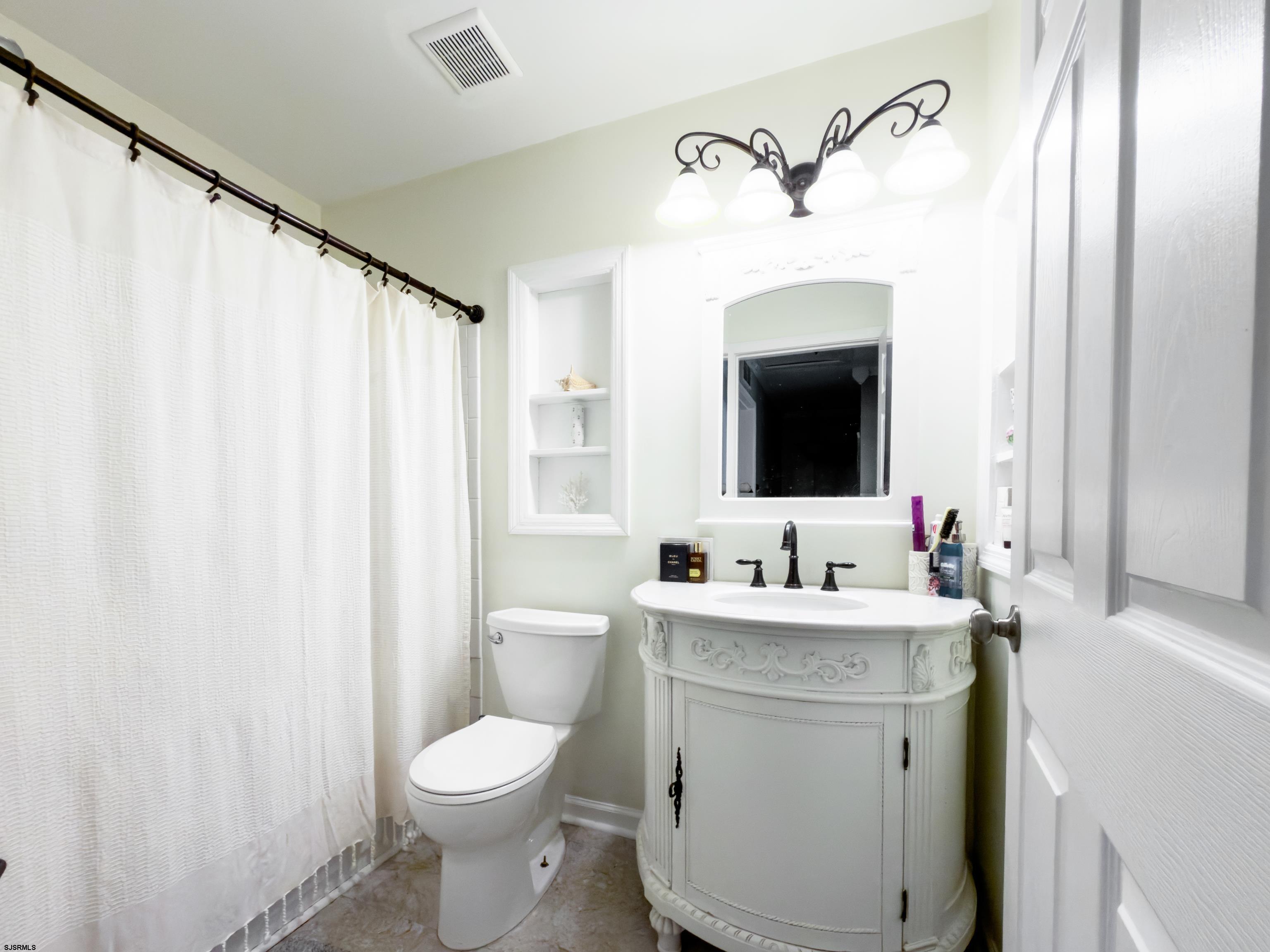 114 Pine Knoll Circle Hamilton Township NJ 08330