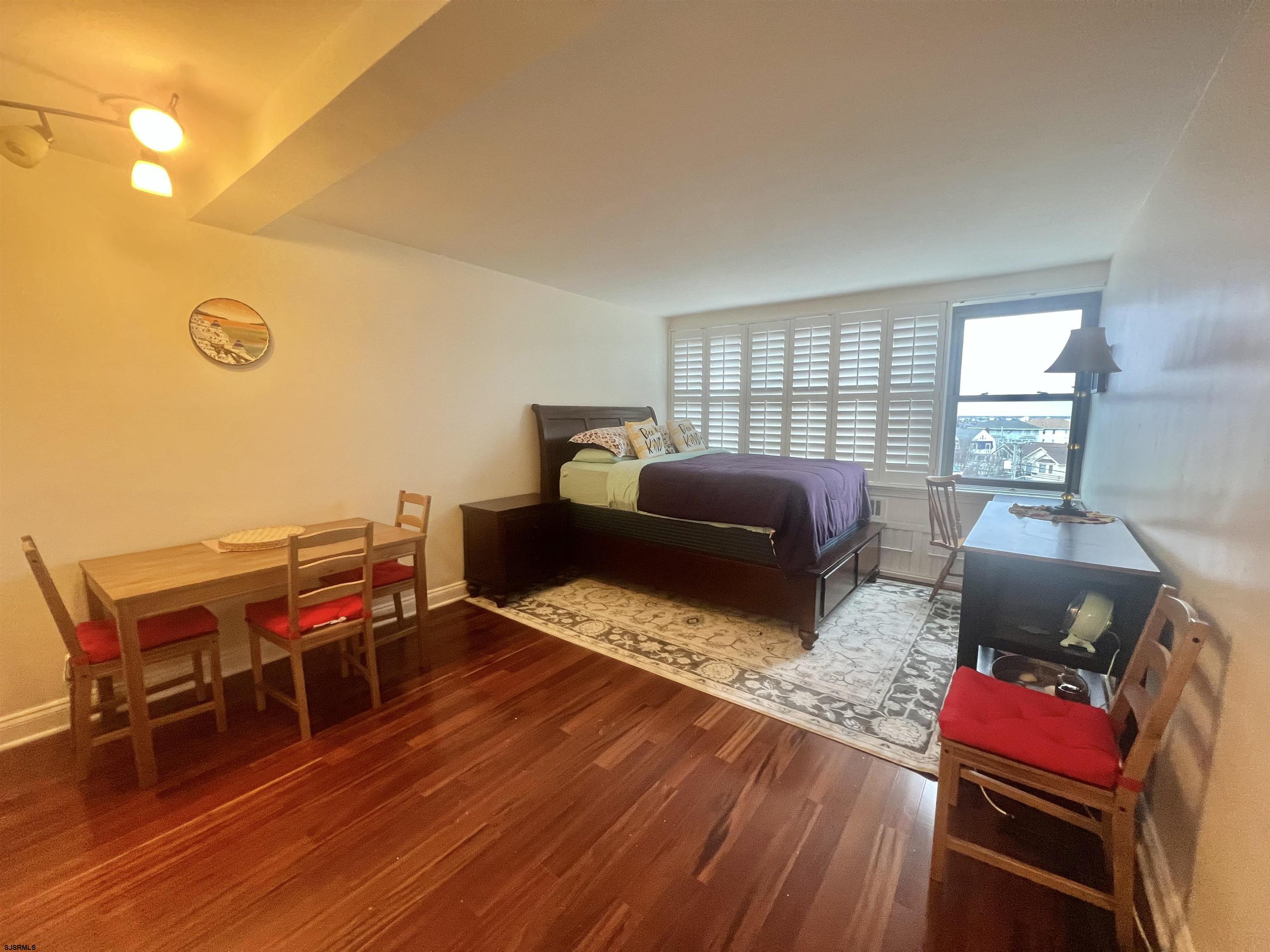 101 S Raleigh Atlantic City NJ 08401