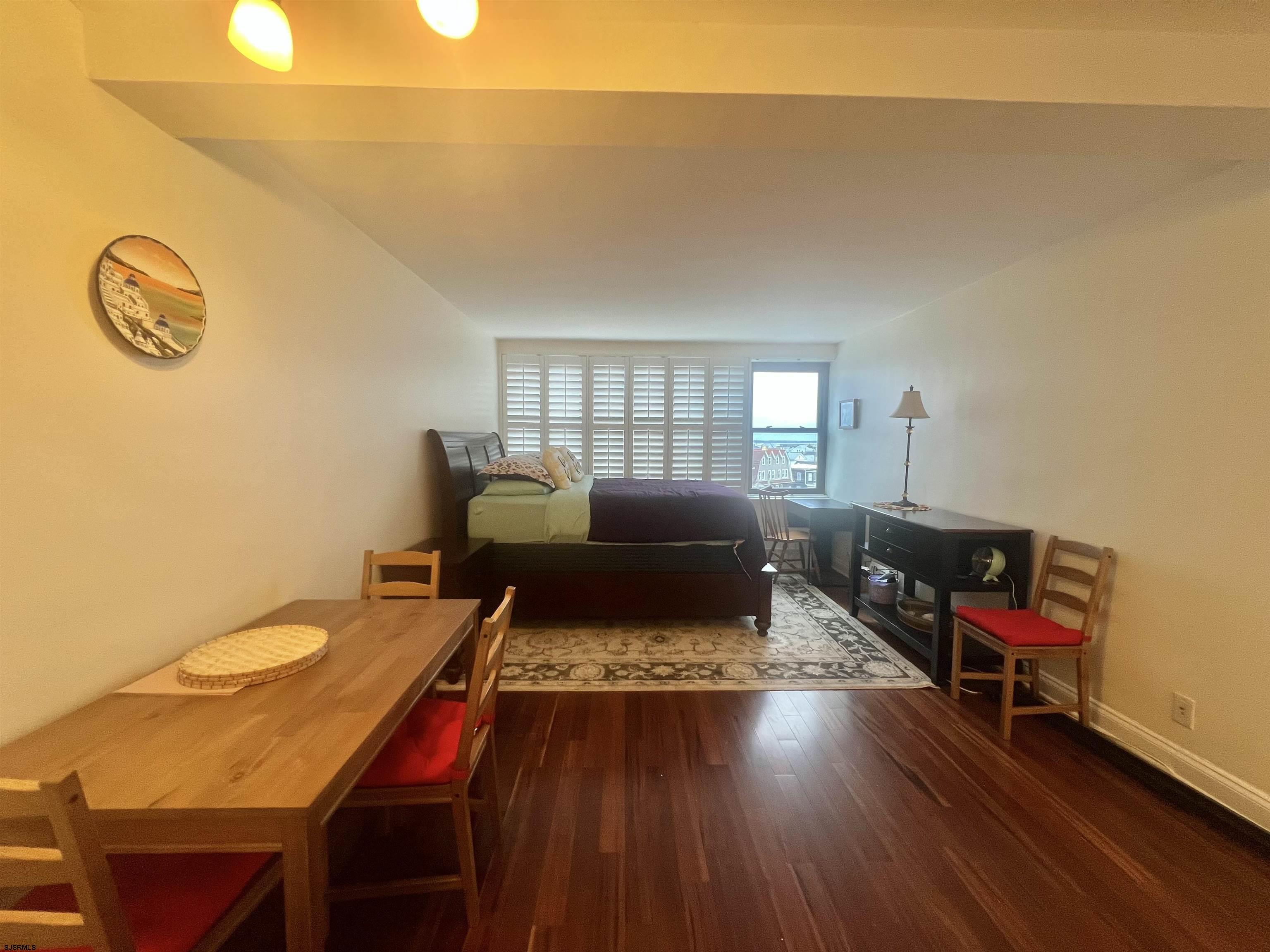 101 S Raleigh Atlantic City NJ 08401