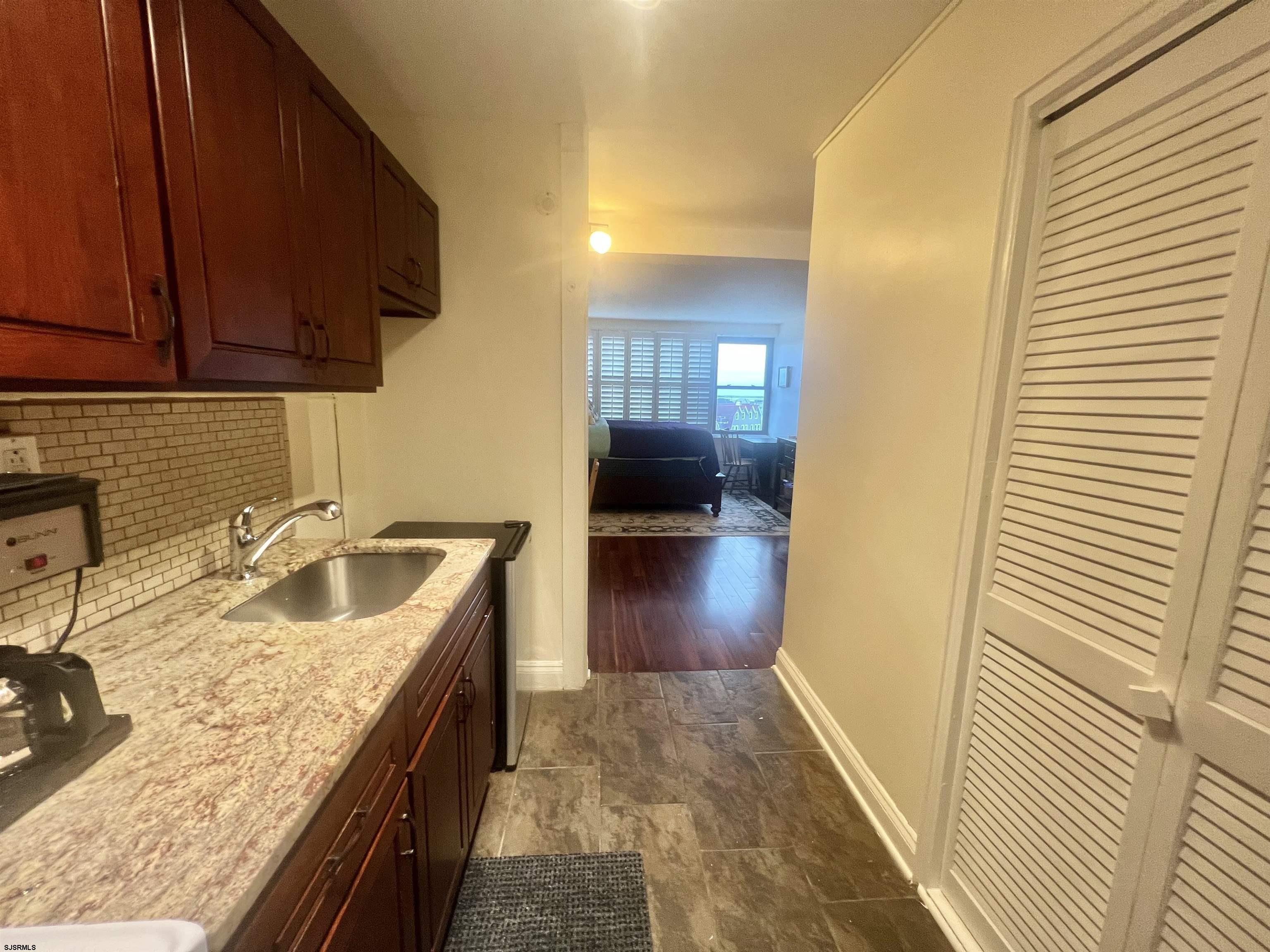 101 S Raleigh Atlantic City NJ 08401