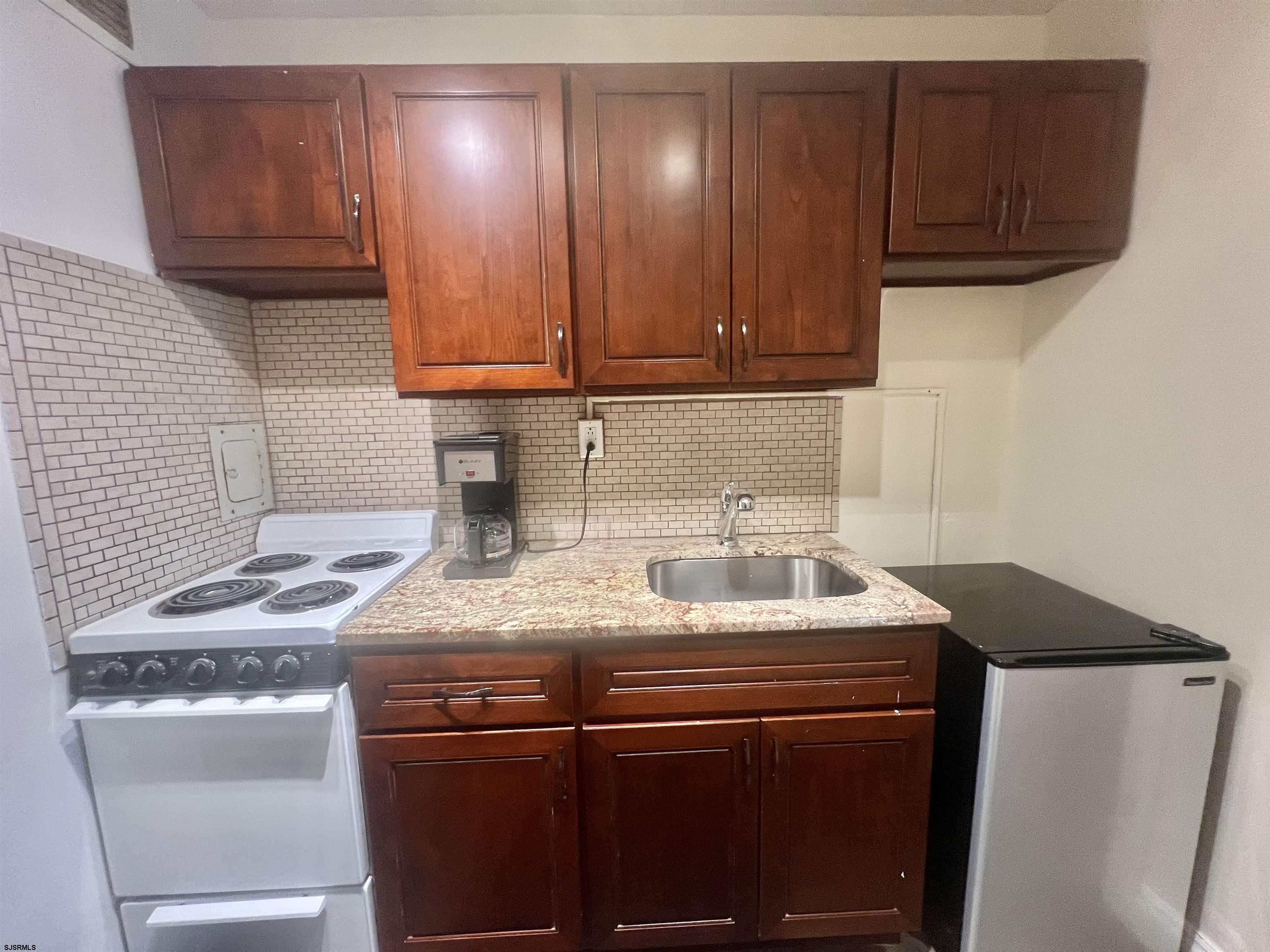 101 S Raleigh Atlantic City NJ 08401